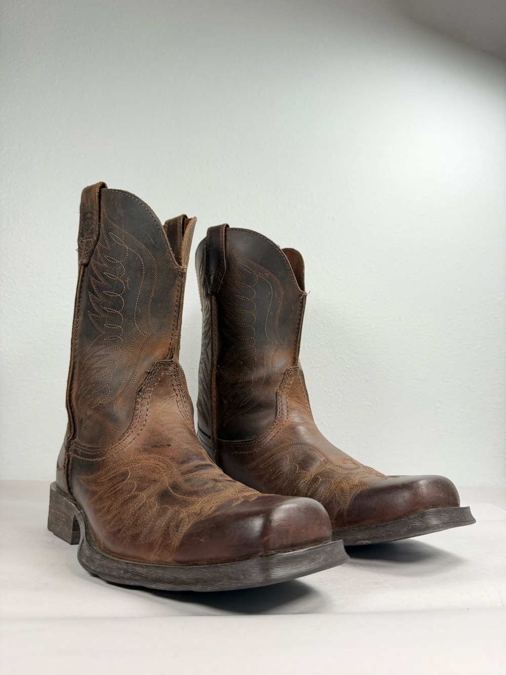 Ariat Boots Men’s Rambler Phoenix Cowboy Boots Size 9 D Square Toe 10010944